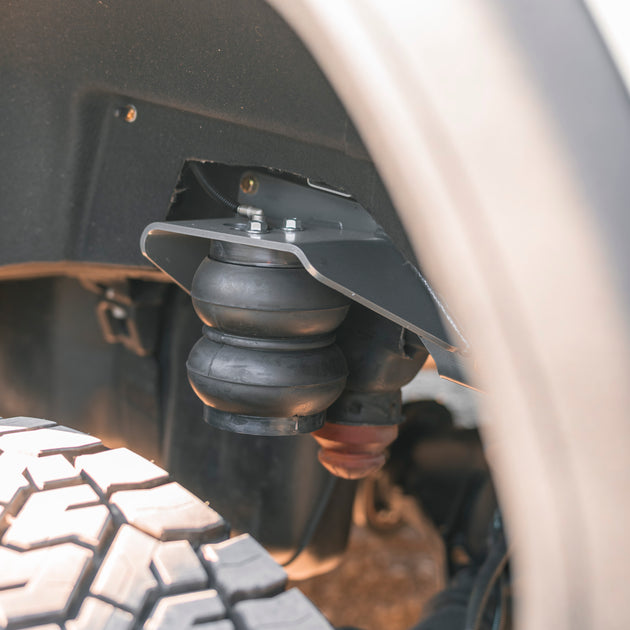 Full Travel Airbags 20202024+ Chevy/GMC 2500/3500 Airbag Kit CJC Off