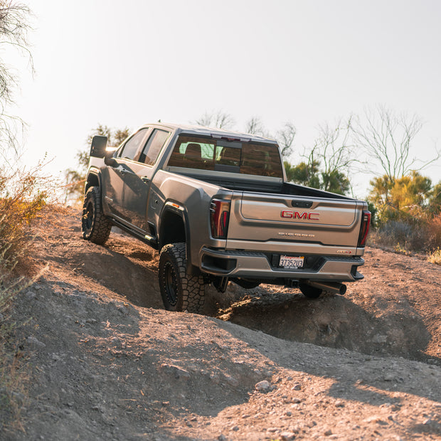 Full Travel Airbags 20202024+ Chevy/GMC 2500/3500 Airbag Kit CJC Off