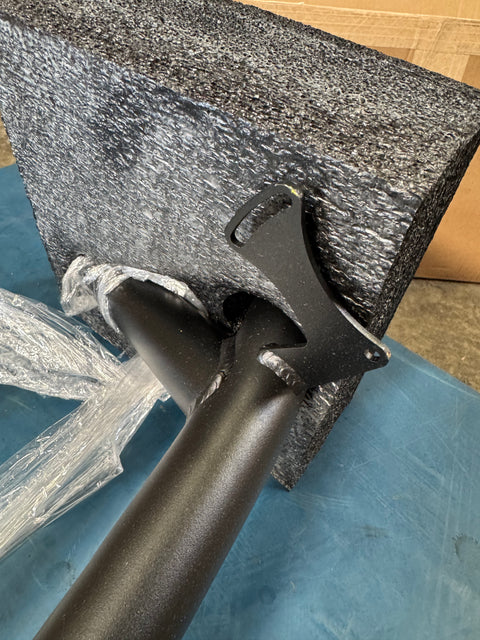 [Open Box] FACTORY AFTERMARKET 2023+ FORD SUPER DUTY LIGHT BAR MOUNT - For 40" Curved Light Bar