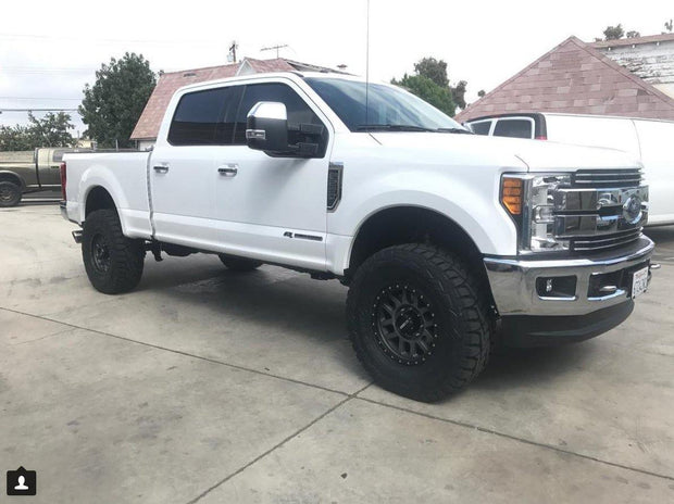 2017+ Ford Super Duty Signature Series 2.5/3.5 Leveling Kit - CJC Off Road