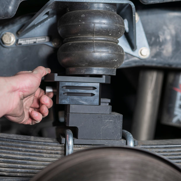 Full travel Airbags 2017+ Ford F250350 Airbag Kit CJC Off Road